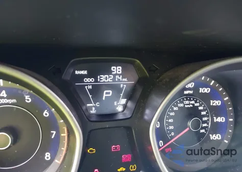 2013 Hyundai Elantra Limited z USA, uszkodzony, nr VIN 5NPDH4AE3DH336164